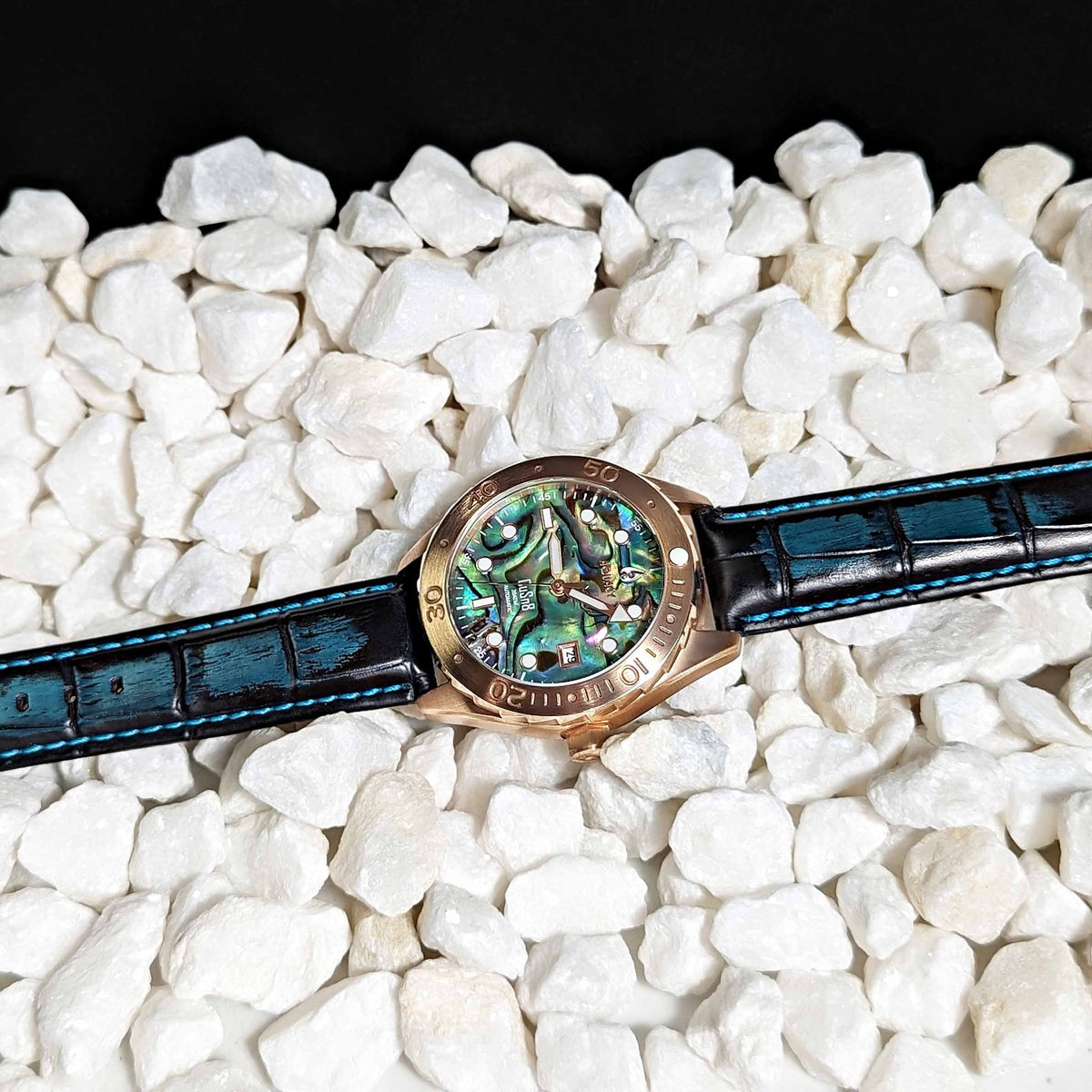 Aquacy Bronze CuSn8 Abalone Automatic Diver Watch BR.AB.8215.L - Screw Down 316L Stainless Case Back - 200M liquid Resistance - 40 Hours Approx Power Reserve Dive Swimming Wrist Watches For Men